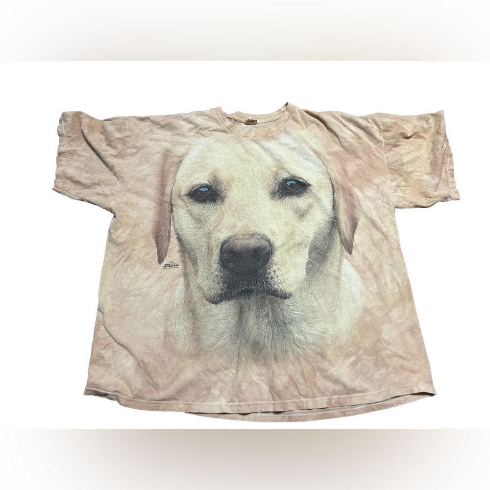 Gildan The Mountain Labrador Retriever Dog T-shirt